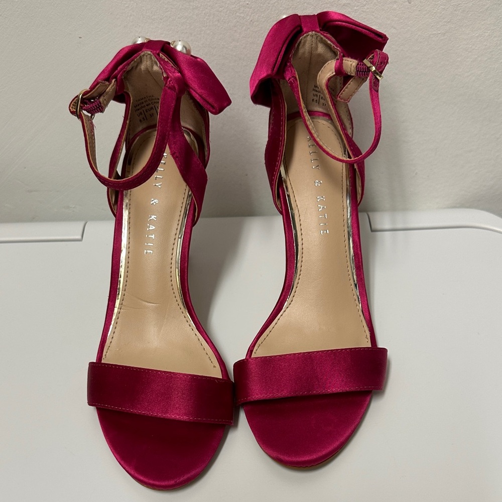 Kelly & Katie Tamatha Crimson Satin Heels - Picture 4 of 8